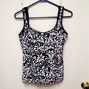 Relativity Black, White, and Gray Swim Tank Top